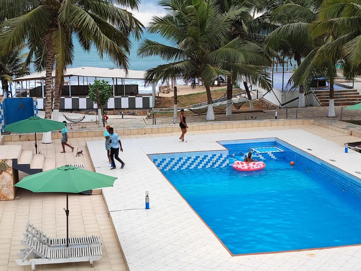 Ellisa Hospitality And Spa Hotell Accra Exteriör bild