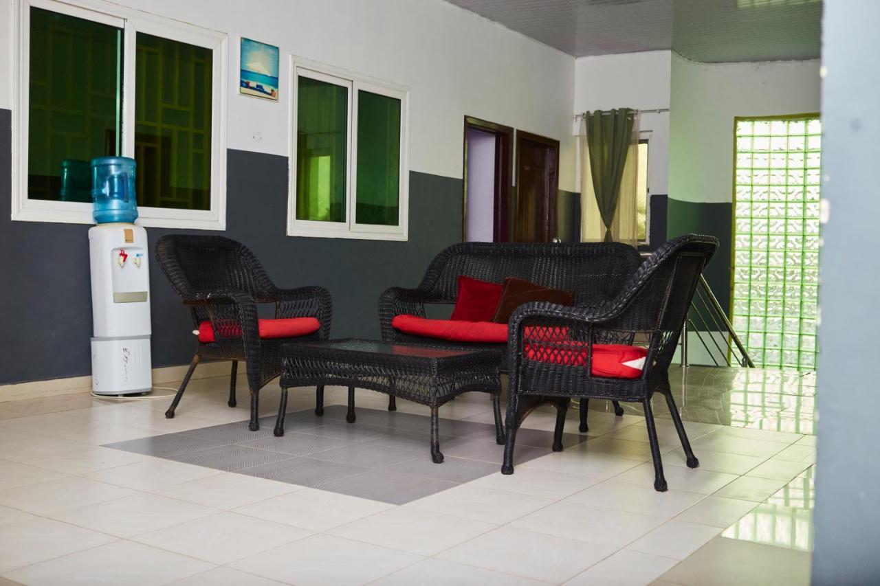 Ellisa Hospitality And Spa Hotell Accra Exteriör bild