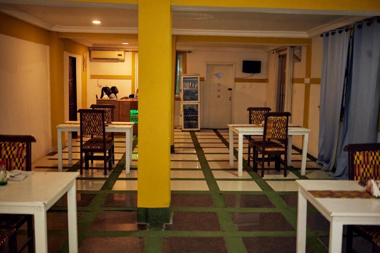 Ellisa Hospitality And Spa Hotell Accra Exteriör bild