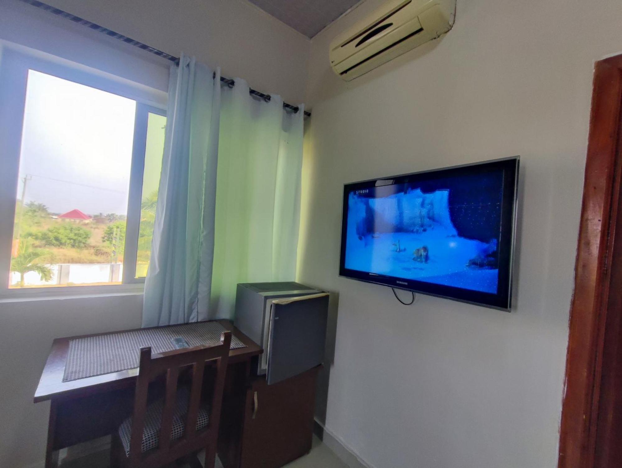 Ellisa Hospitality And Spa Hotell Accra Exteriör bild