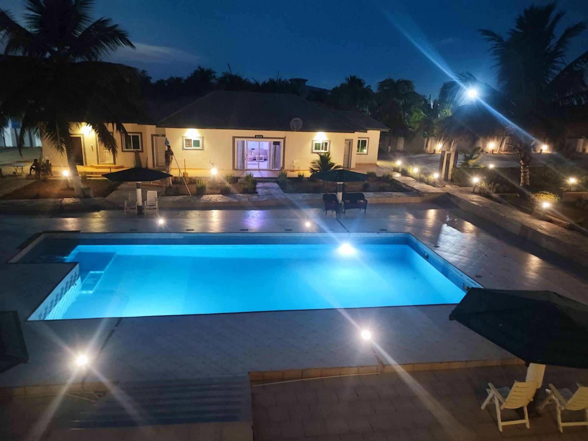 Ellisa Hospitality And Spa Hotell Accra Exteriör bild