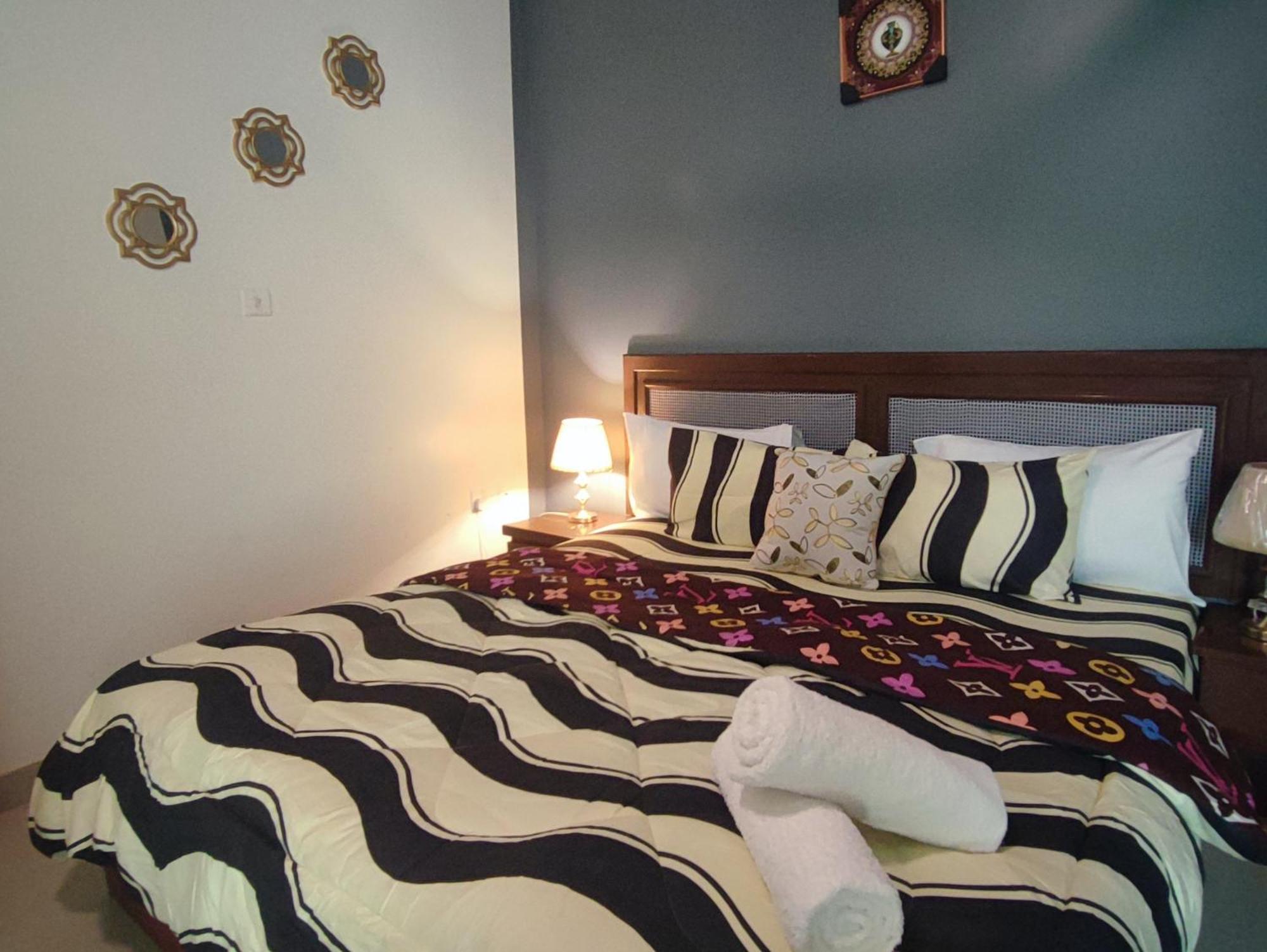 Ellisa Hospitality And Spa Hotell Accra Exteriör bild