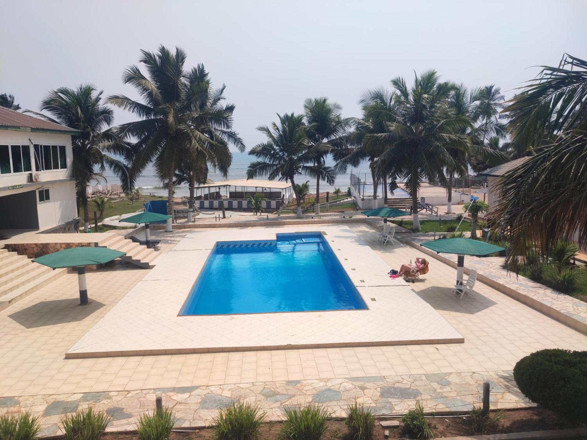 Ellisa Hospitality And Spa Hotell Accra Exteriör bild