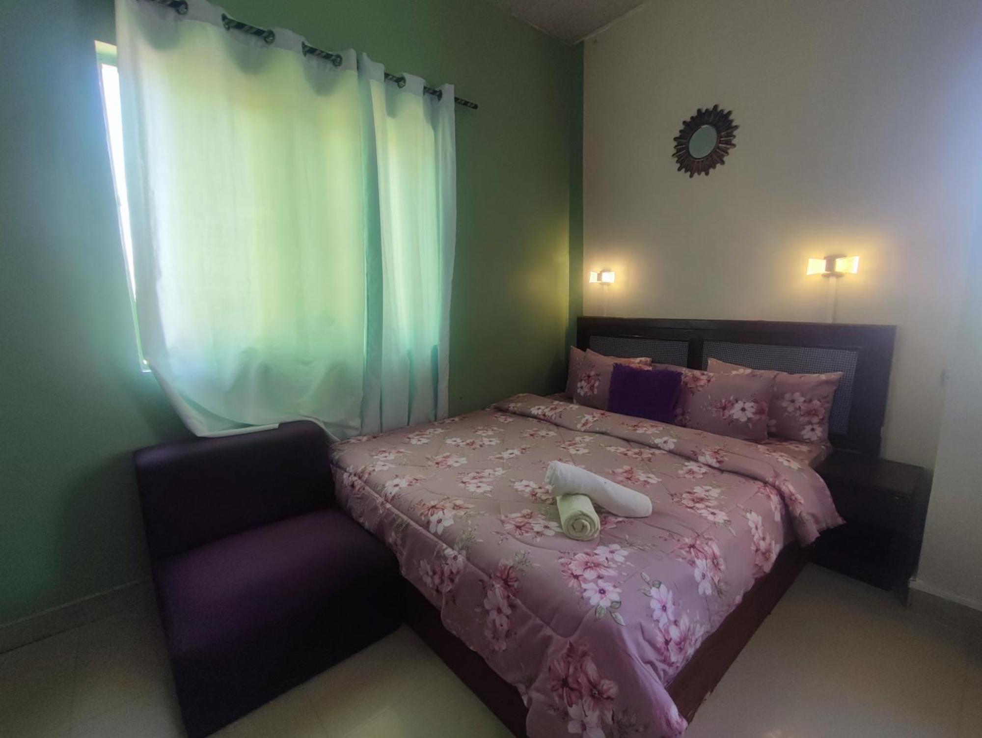 Ellisa Hospitality And Spa Hotell Accra Exteriör bild