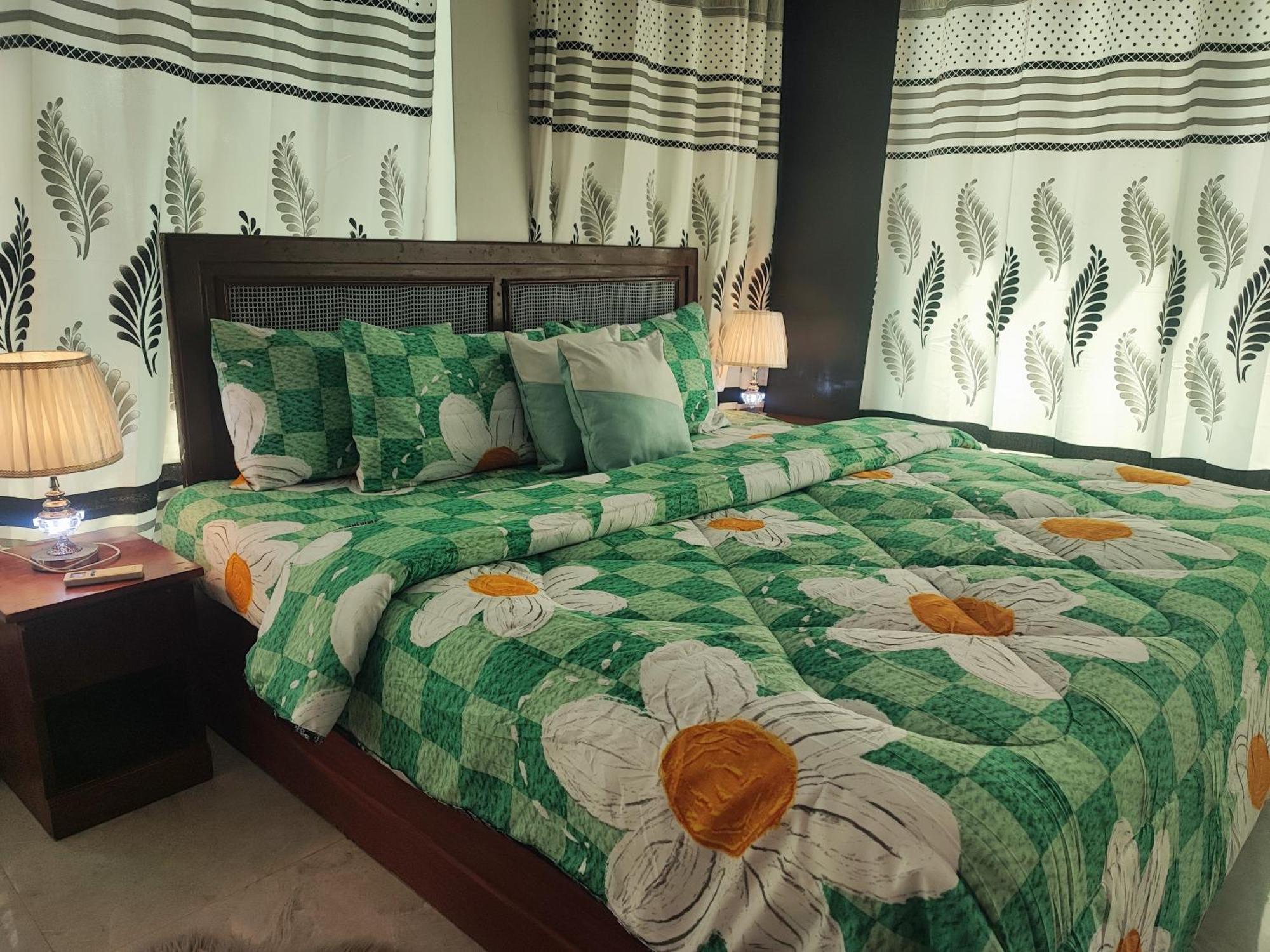 Ellisa Hospitality And Spa Hotell Accra Exteriör bild