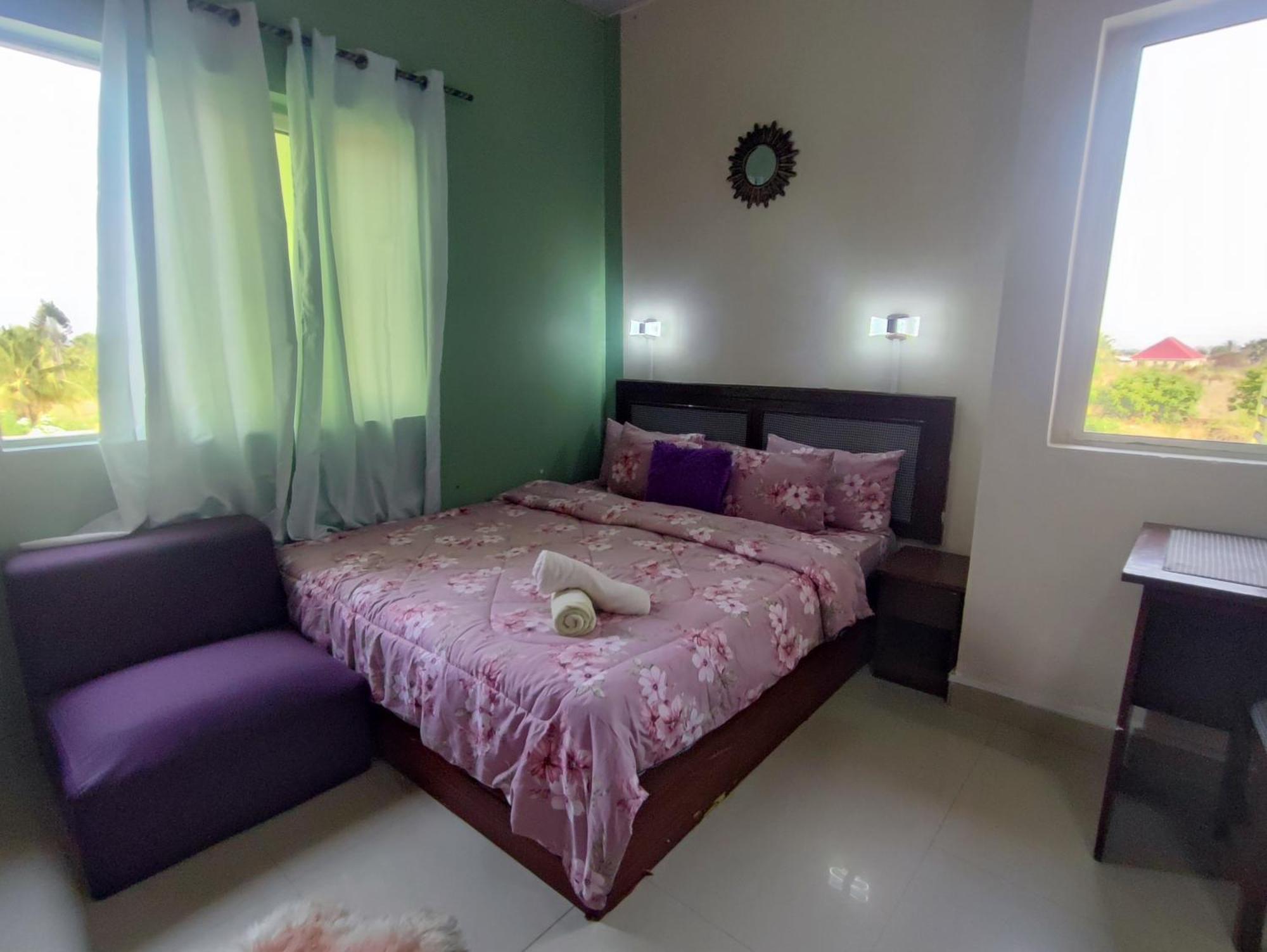 Ellisa Hospitality And Spa Hotell Accra Exteriör bild